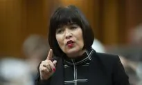 Bill Mandating Bilingualism in Federally Regulated Private Sector Signed Into Law