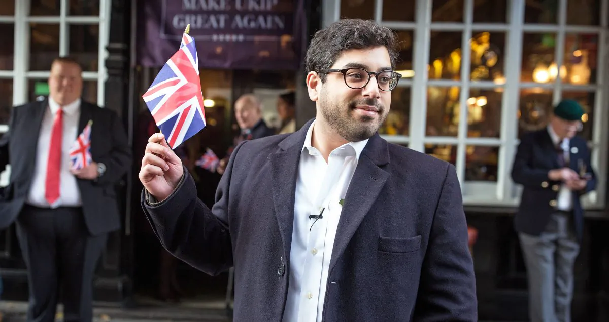 Conservative Writer Raheem Kassam stands outside the Westminster Arms pub in London, UK, on Oct. 28, 2016. (Dan Kitwood/Getty Images)