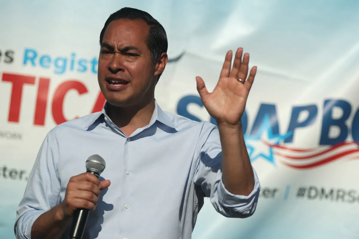 Democratic presidential candidate and former Secretary of Housing and Urban Development Julian Castro delivers campaign speech at the Des Moines Register Political Soapbox at the Iowa State Fair in Des Moines, Iowa on Aug, 9, 2019. (Photo by Alex Wong/Getty Images)
