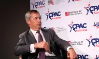 World Needs to Stand Strongly Behind Hong Kong Protesters, Nigel Farage Says