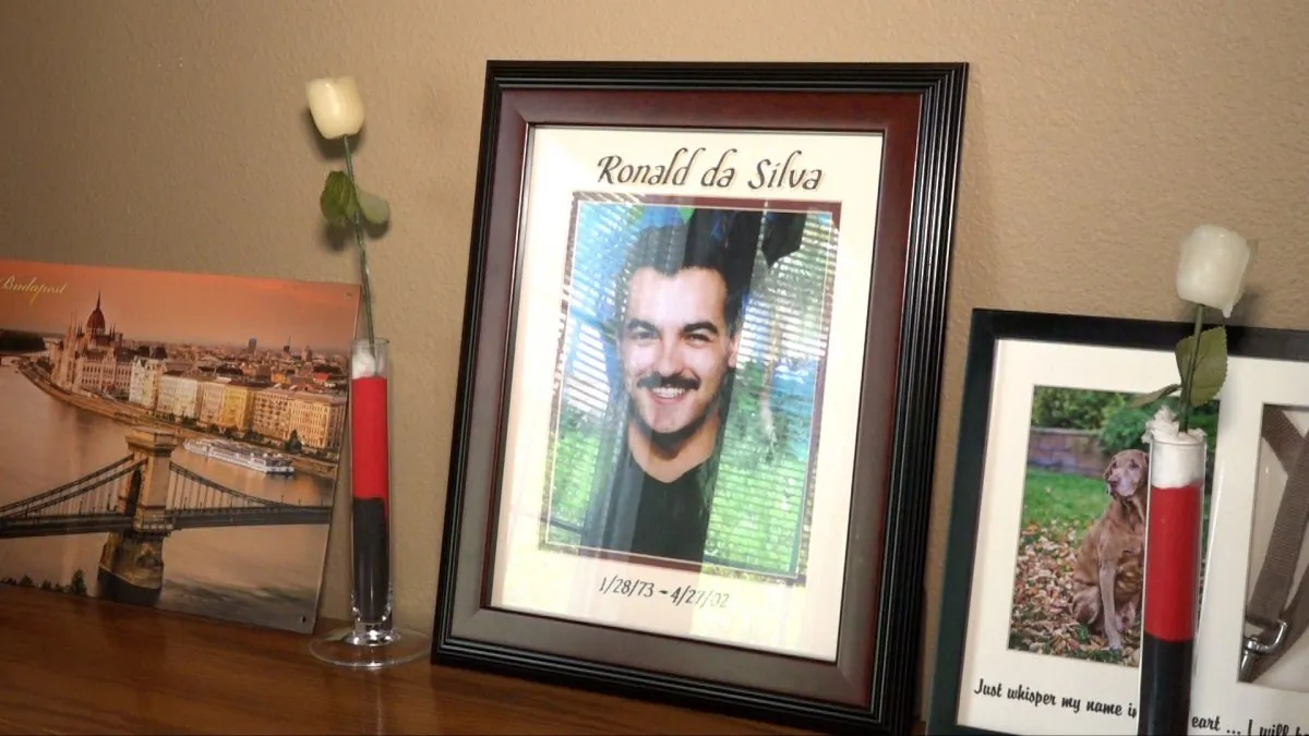 Agnes Gibboney’s son Ronald da Silva was shot in a driveway and died at age 29 in April 2002. (Annie Wang/NTD)
