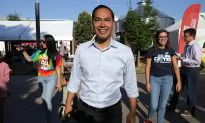 Julian Castro Says He Is ‘Very Proud’ of His Brother for Posting Trump Donor List