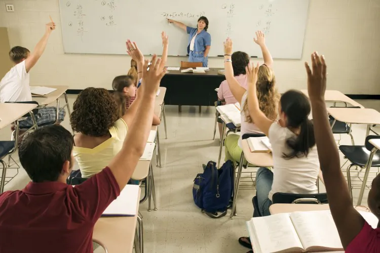 Ultimately, report cards must provide good-quality information about student achievement to both students and their parents. (Thinkstock/Photos.com)
