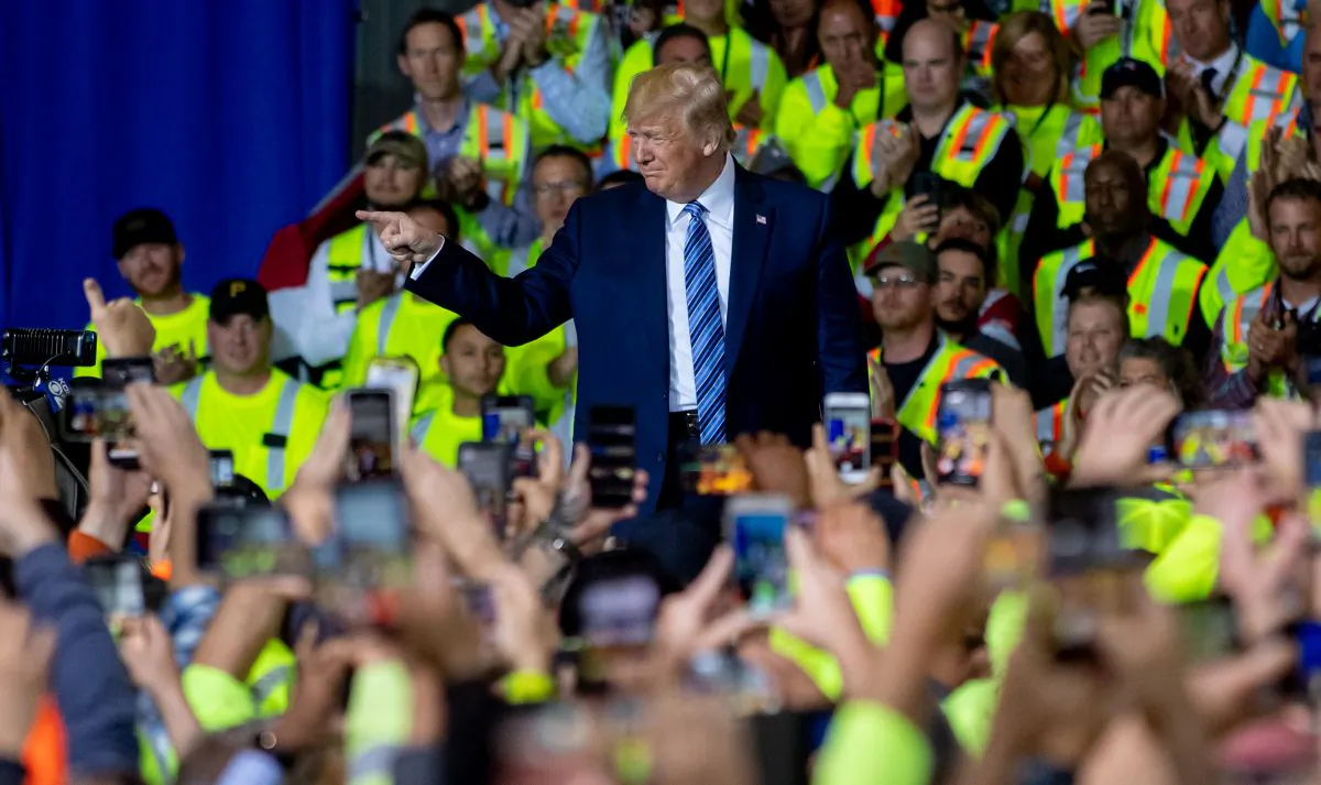 President Donald Trump speaks to 5000 contractors at the Shell Chemicals Petrochemical Complex in Monaca, Penn. on Aug. 13, 2019. (Jeff Swensen/Getty Images)
