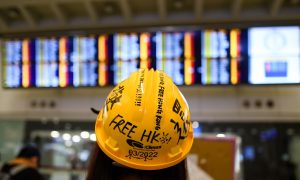 Hong Kong Protests Attract Growing International Support After Airport Clashes