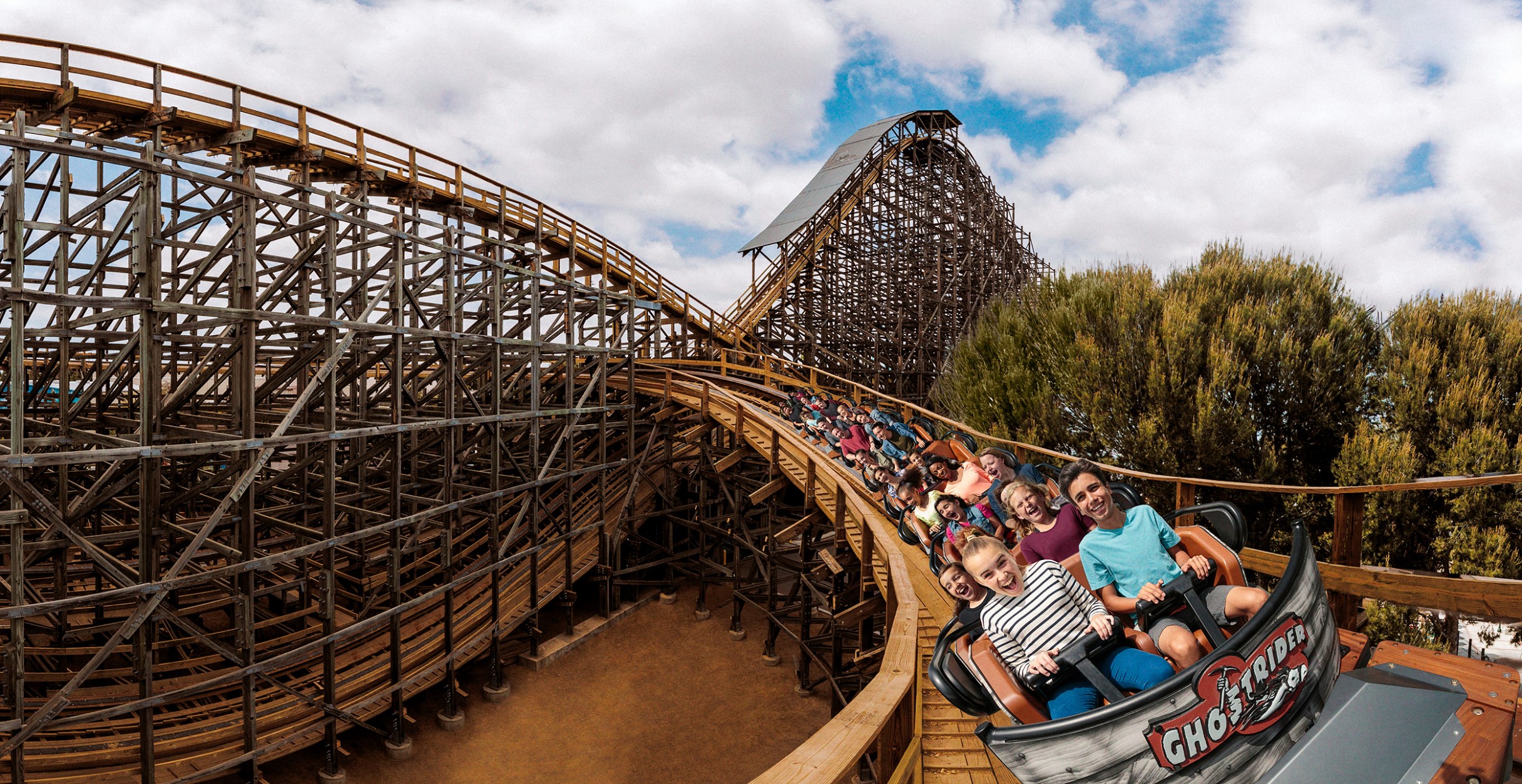Knott's Berry Farm: Rides, Boysenberry Pies, and a Celebration of the Old  West