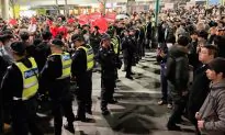 Hong Kong Protest in Melbourne Turns Violent as Pro-Beijing Demonstrators Seek to Silence Protesters