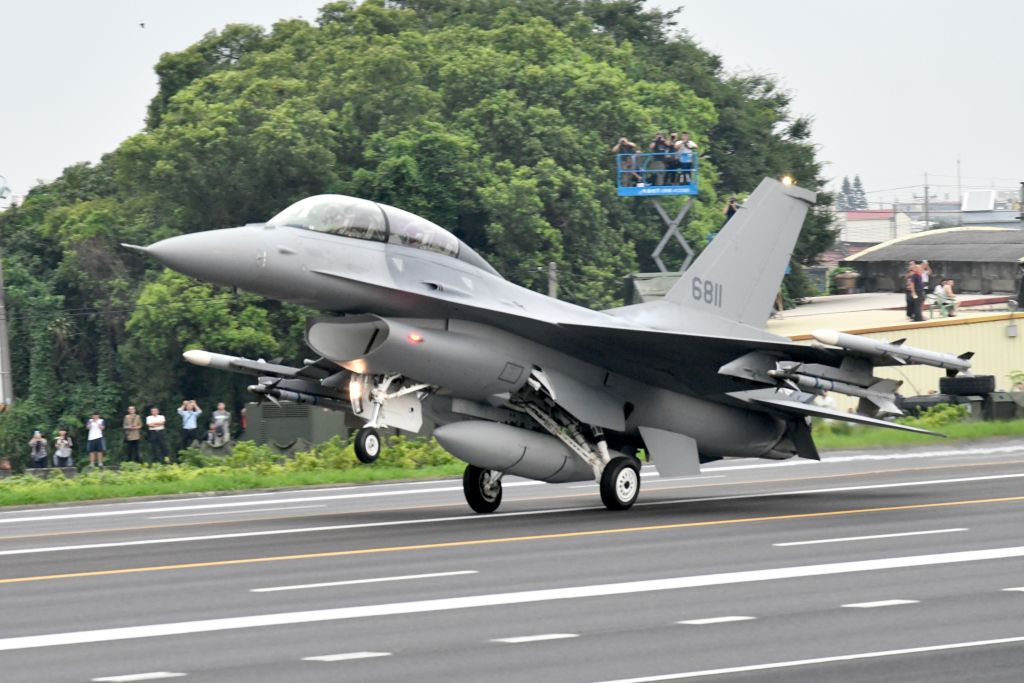 US Government Moves Ahead With Sale of F-16V Fighter Jets to Taiwan