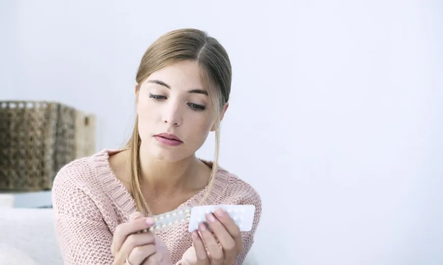 Birth control pills are being handed out like bandaids, and that presents risks for young girls. (Image Point Fr/Shutterstock)