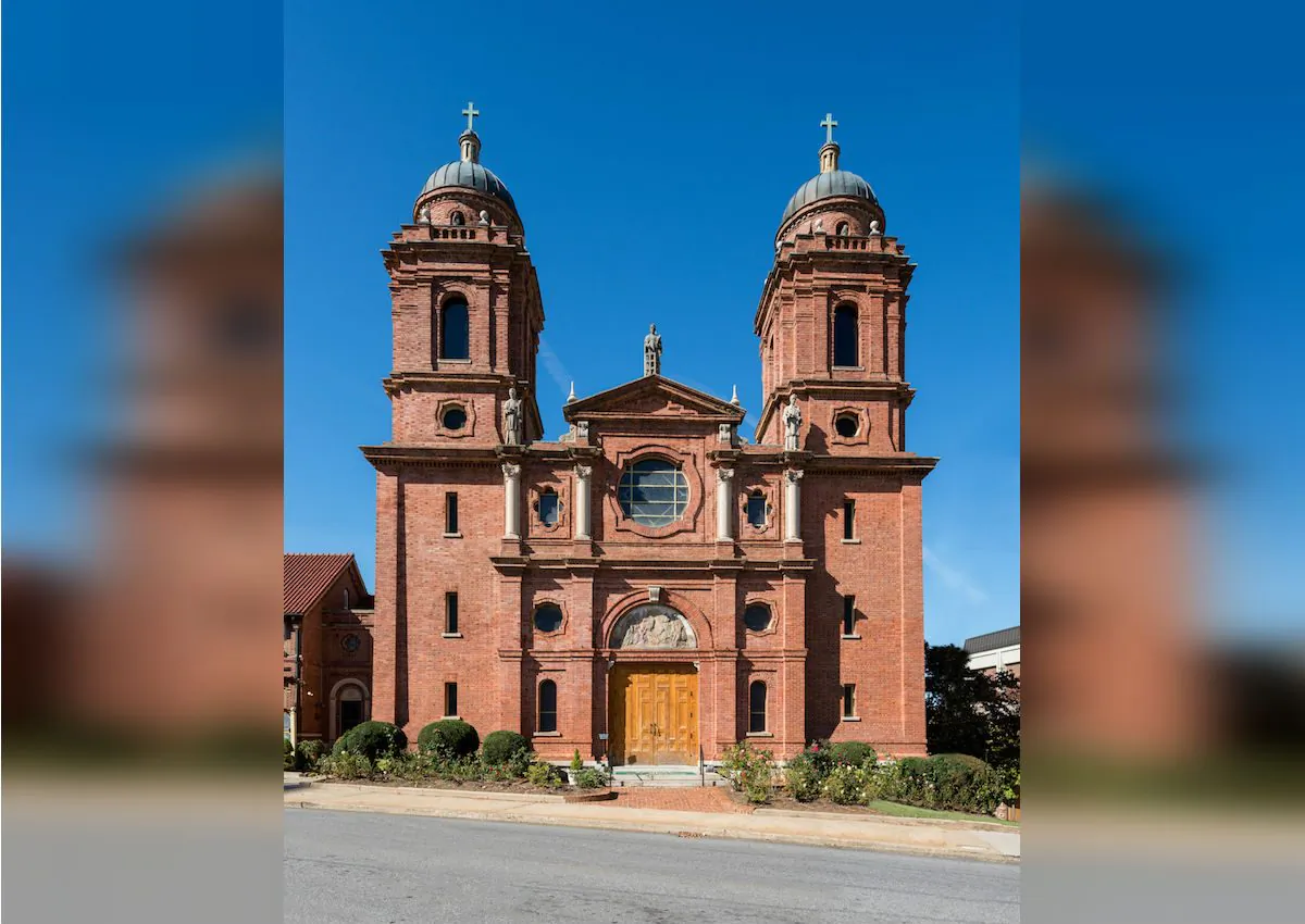 The Basilica of Saint Lawrence in Asheville, N.C. (Nagel Photography/Shutterstock)