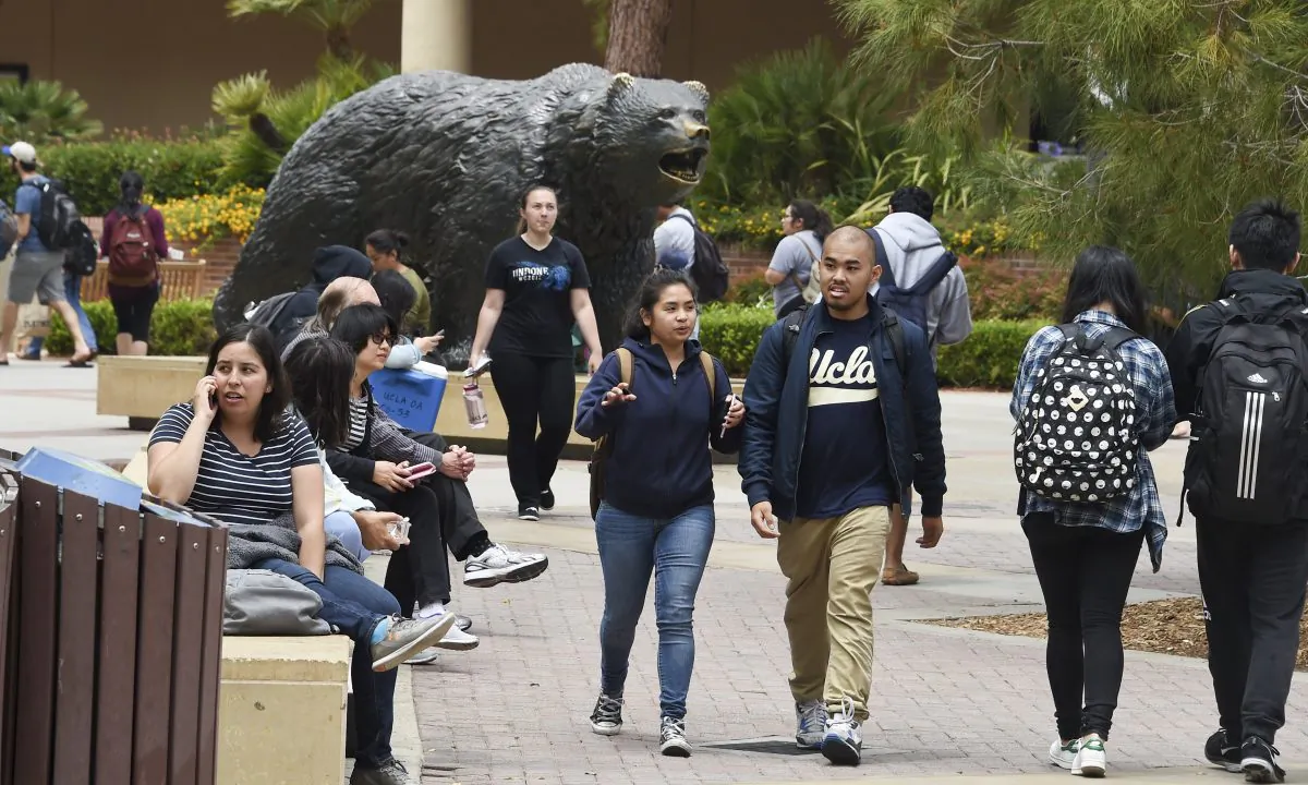 People at the University of California Los Angeles (UCLA) campus in Los Angeles on June 1, 2016. (ROBYN BECK/AFP/Getty Images)