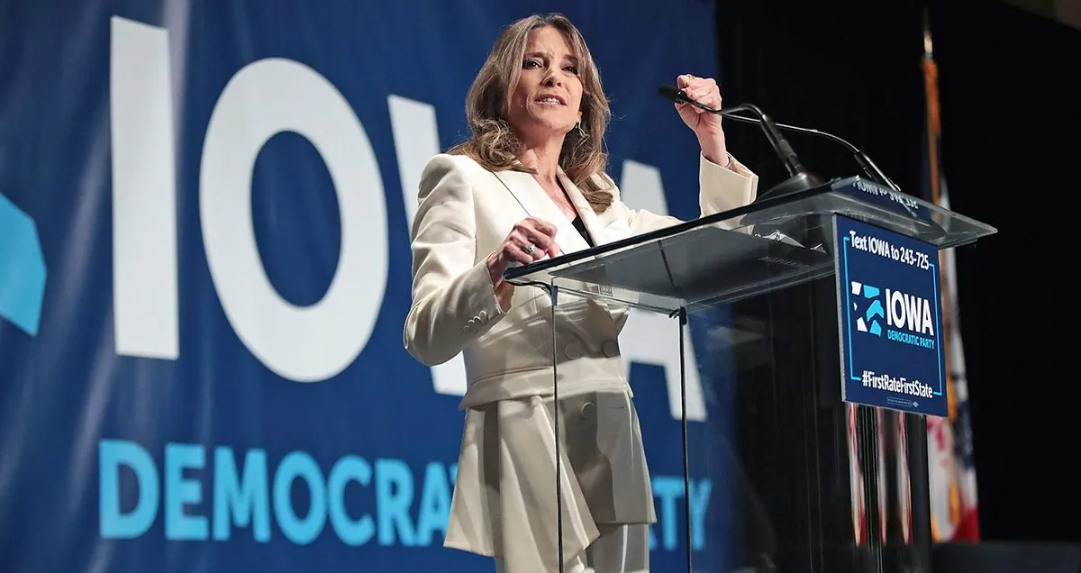 U.S. presidential candidate Marianne Williamson (D) speaks at the Iowa Democratic Party's Hall of Fame Dinner in Cedar Rapids, Iowa, on June 9, 2019. (Scott Olson/Getty Images)