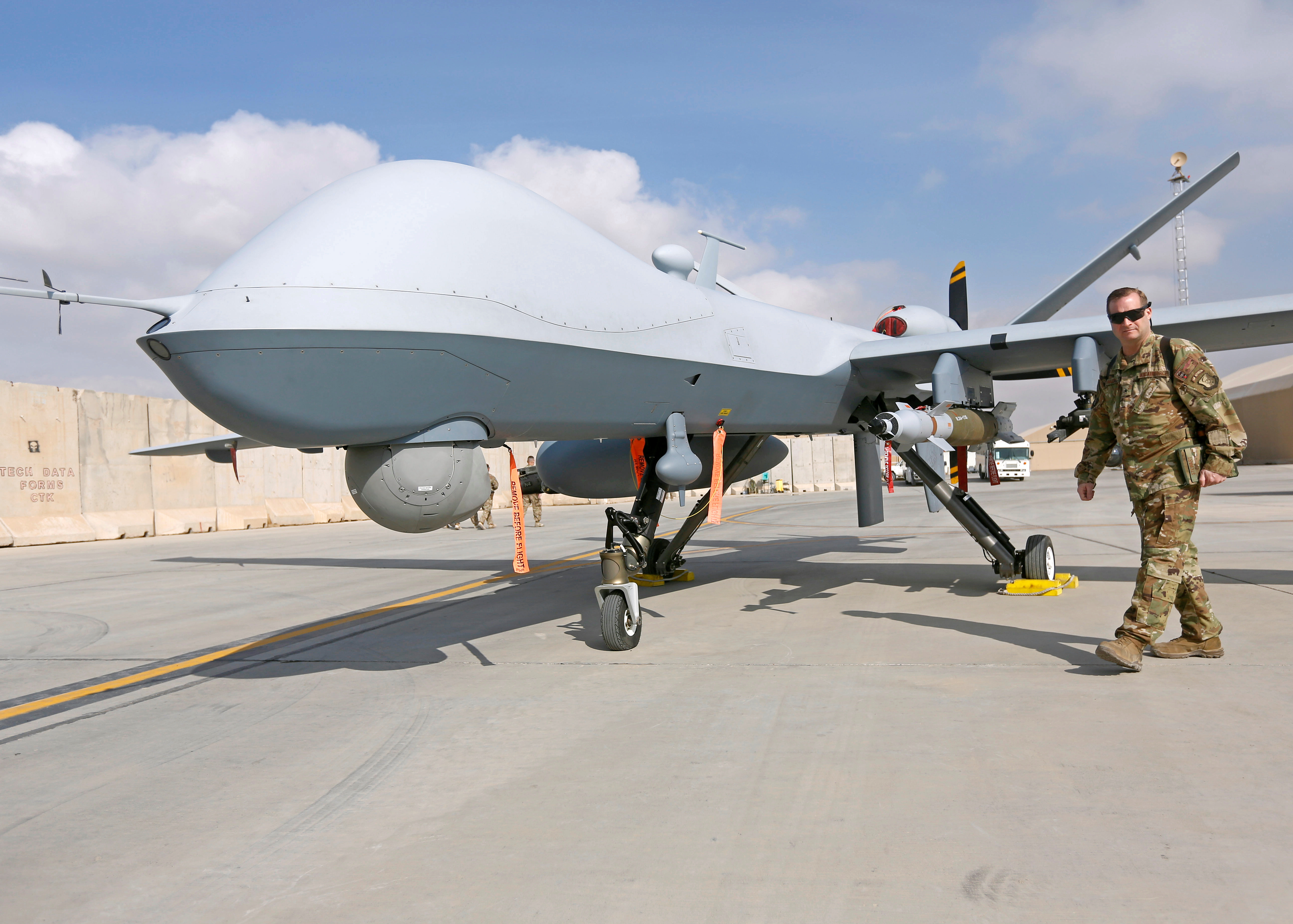 Ударные беспилотники. Беспилотник Рипер mq-9а. Mq-9 Рипер. Дрон mq-9. Американский беспилотник mq-9 Reaper.