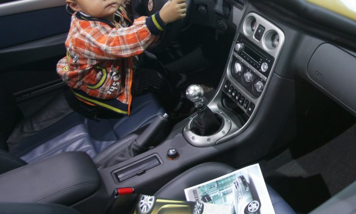 five year old boy drives car looking for father stops after traffic accident five year old boy drives car looking