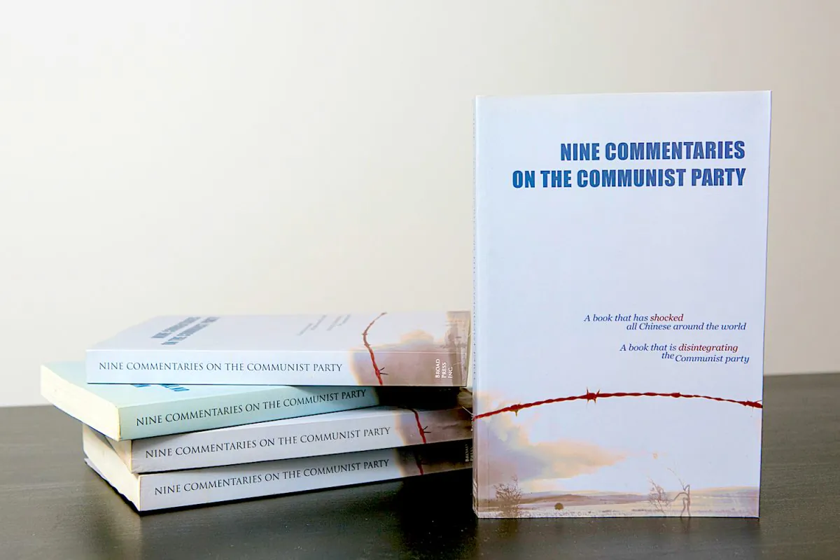Cover of the "Nine Commentaries on the Communist Party," a collection of editorials that catalyzed the Tuidang movement and outlines its philosophy. (Benjamin Chasteen/Epoch Times)