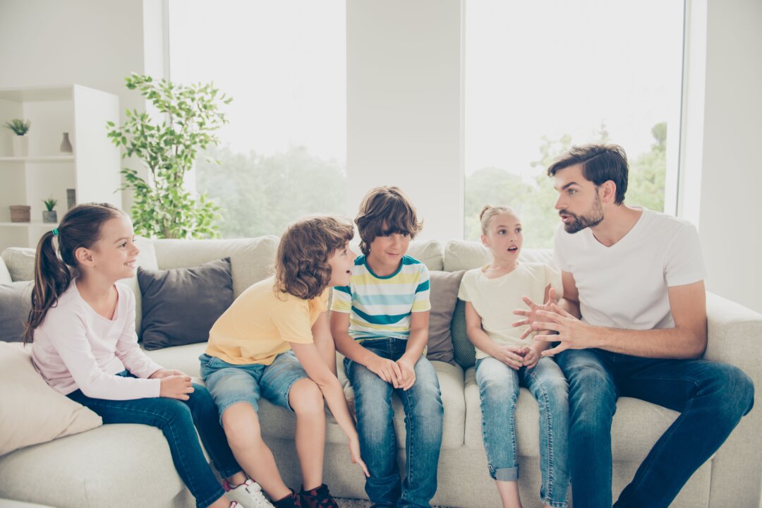 Sharing stories is a lost art that is easy to reclaim. It can help stimulate the mind and bring friends and family closer together. (Roman Samborskyi/Shutterstock)
