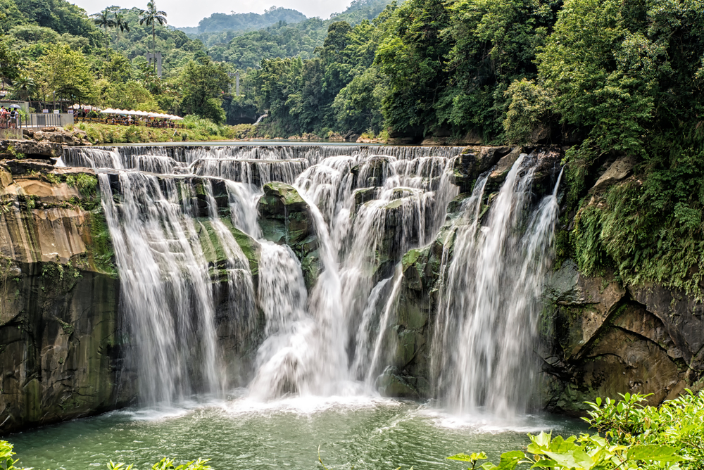 shifen waterfall in pingxi