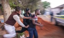 South African Police Arrest 90 as Unrest in Cities Continues