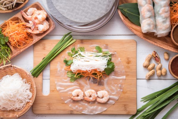 cooking vietnamese summer roll