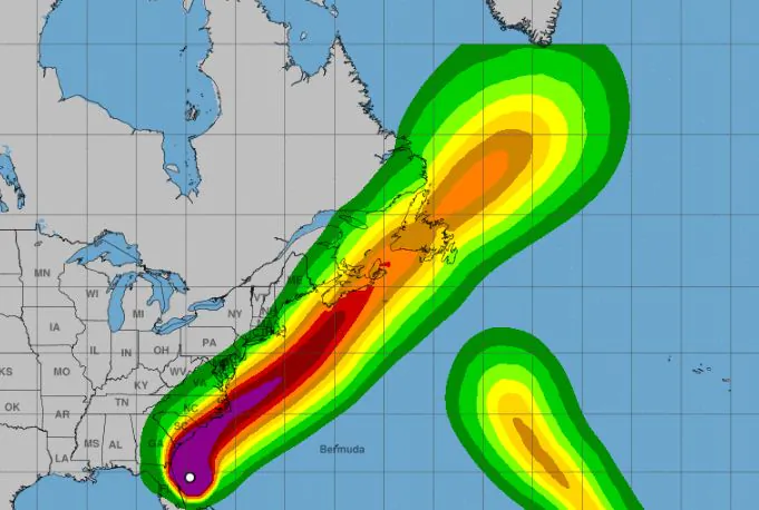 The storm is moving close to the southeastern U.S. coast. (NHC)