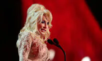 Trump Orders Flags to Fly at Half-Staff for One Week After Dolly Parton’s Death