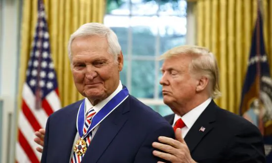 Trump Presents Medal of Freedom to NBA’s Jerry West