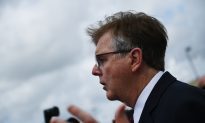 Texas Lt. Gov. Dan Patrick Calls for Background Checks on ‘Stranger-to-Stranger’ Gun Sales
