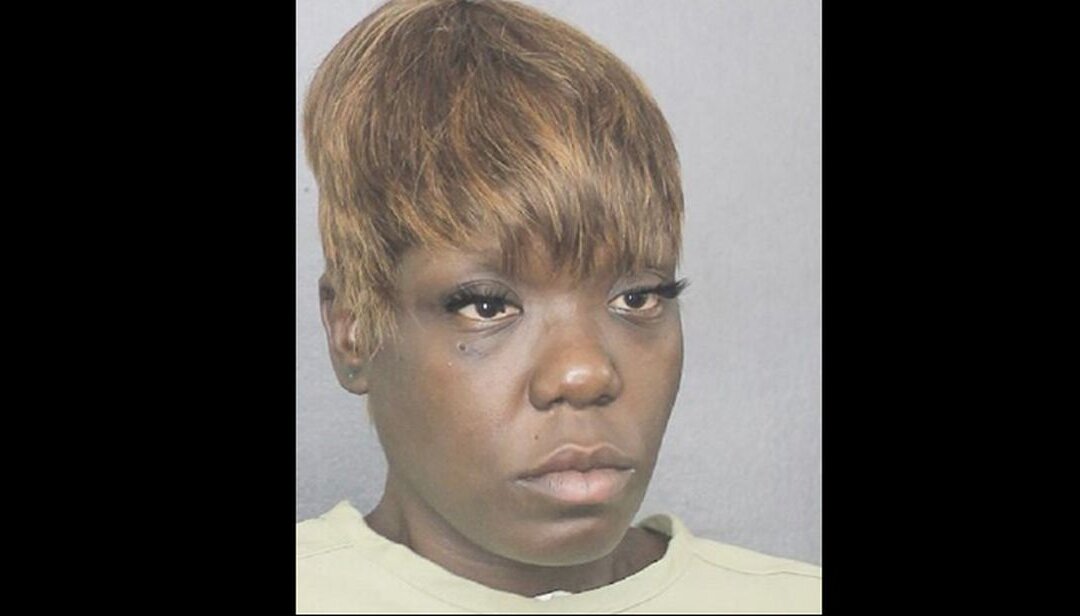 Florida Woman Arrested After Young Sons Drown in Apartment Complex Pool ...