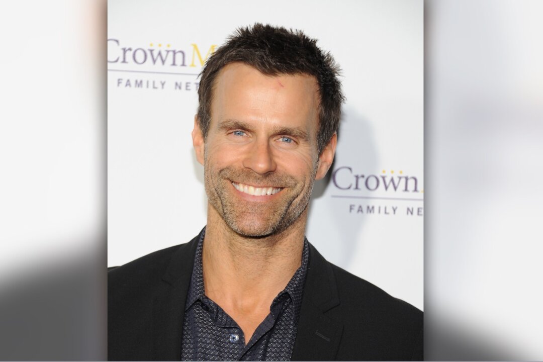 Cameron Mathison arrives at Hallmark Channel & Hallmark Movie Channel's 2015 Winter TCA party in Pasadena, California, on Jan. 8, 2015. (Angela Weiss/Getty Images)
