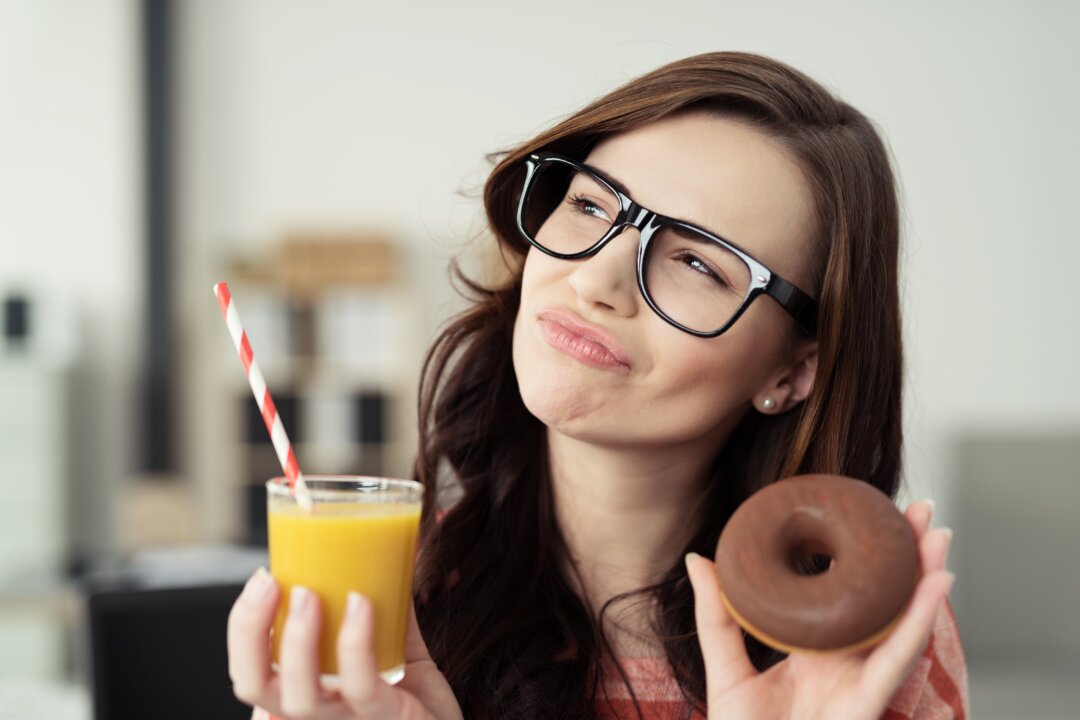 It can be tough to make the healthy choice, but with some practice, it gets easier. (stockfour/Shutterstock)