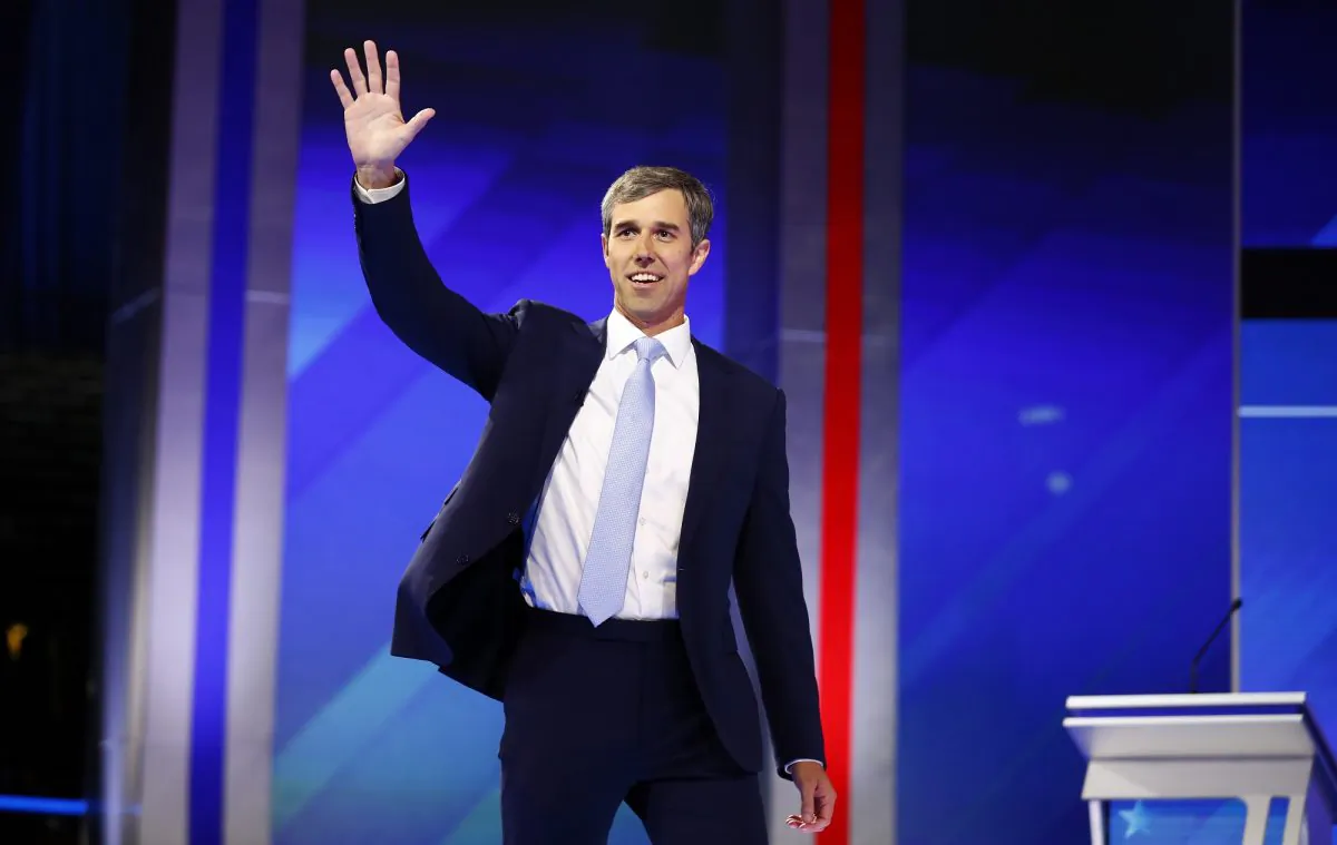 Former Rep. Beto O'Rourke takes the stage for the start of the 2020 Democratic presidential debate in Houston, Texas on Sept. 12, 2019. (Jonathan Bachman/Reuters_