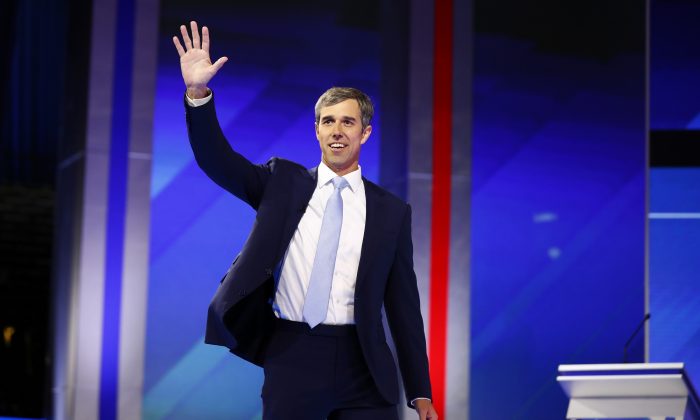 Former Rep. Beto O'Rourke takes the stage for the start of the 2020 Democratic presidential debate in Houston, Texas on Sept. 12, 2019. (Jonathan Bachman/Reuters_