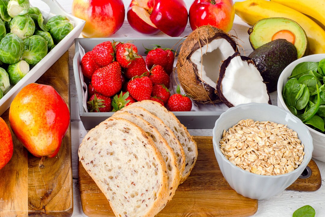 A high fiber diet is a key way to reduce your bowel cancer risk. 
(bitt24/Shutterstock)