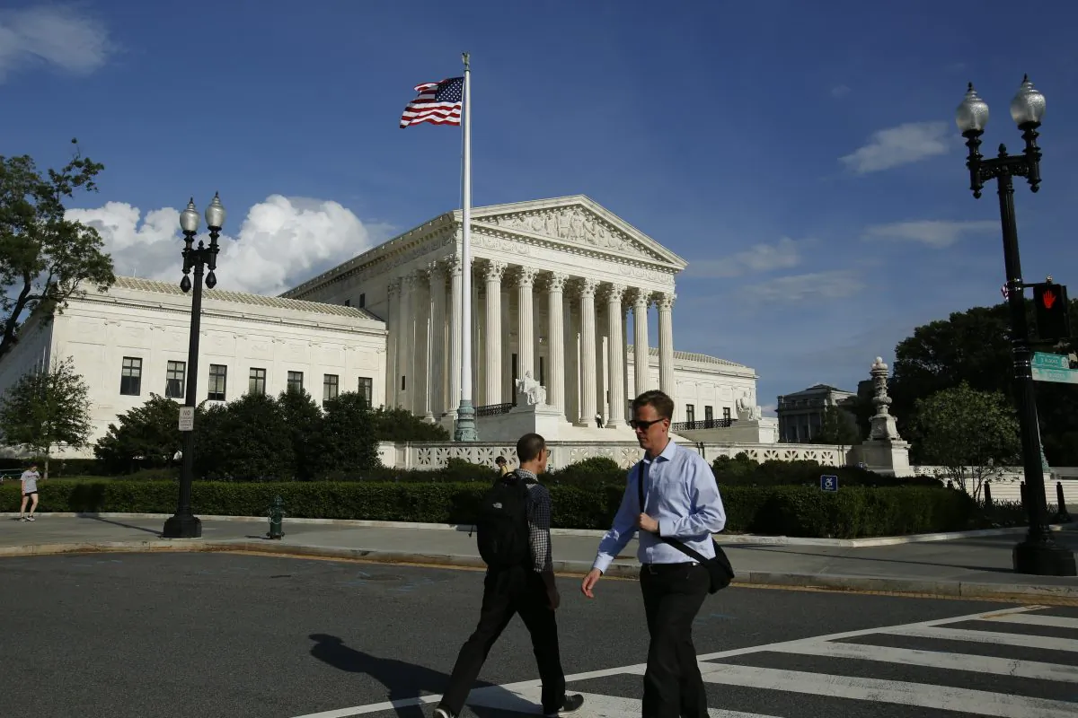 The Supreme Court of the United States in Washington on May 7, 2019. (Samira Bouaou/The Epoch Times)