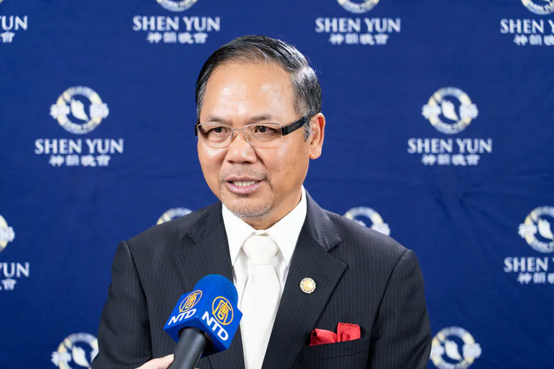 President of Central and South American Taiwanese Chamber of Commerce, and Ecuador G-1 Governor of the International Lions Club, Yang Yulin, attends Shen Yun Symphony Orchestra’s 2019 debut at Taiwan’s Kaohsiung Cultural Center on the afternoon of Sept. 18, 2019. (Luo Ruixun/The Epoch Times)