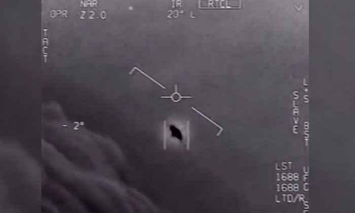 A UFO captured in declassified military footage. (Department of Defense/Screenshot via The Epoch Times)