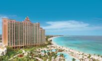 Bahamas Tourist Industry Hopes for Quick Comeback