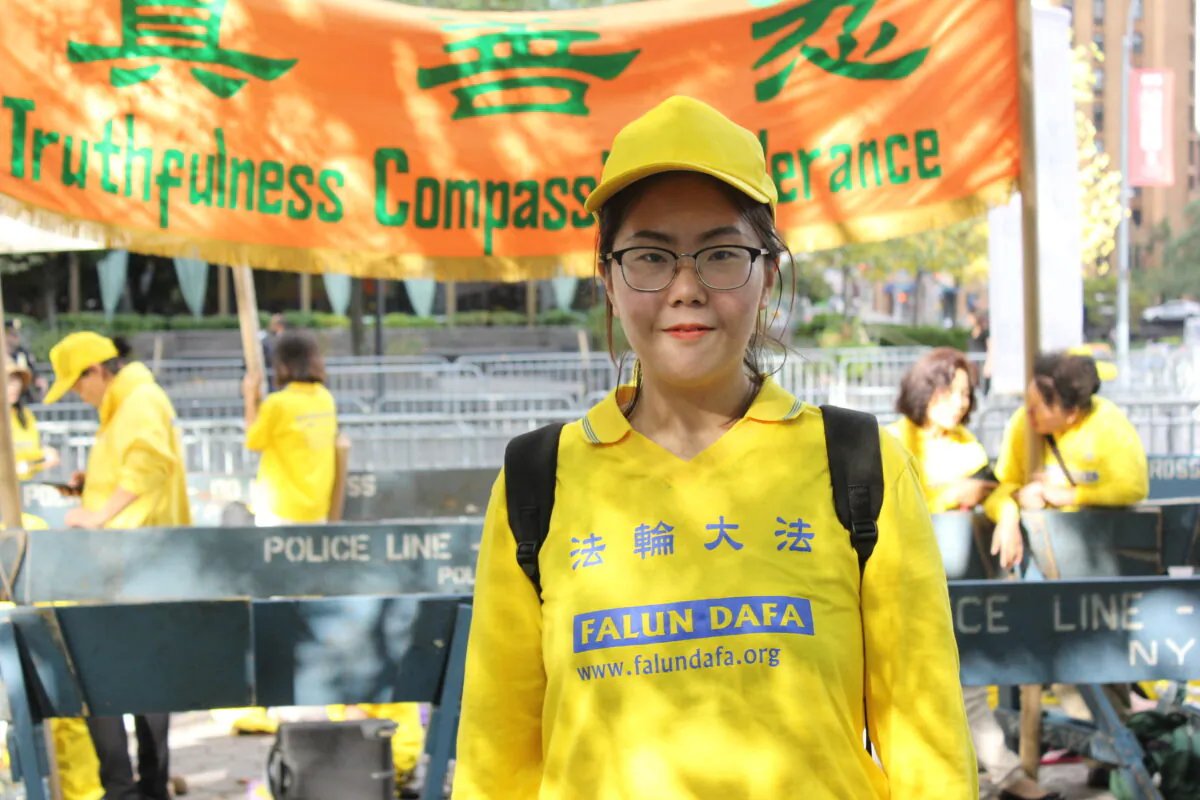 Falun Gong practitioner Jiang Yinghuan at a demonstration at the United Nations Plaza in New York, N.Y., on Sept. 25, 2019. (Eva Fu/The Epoch Times)