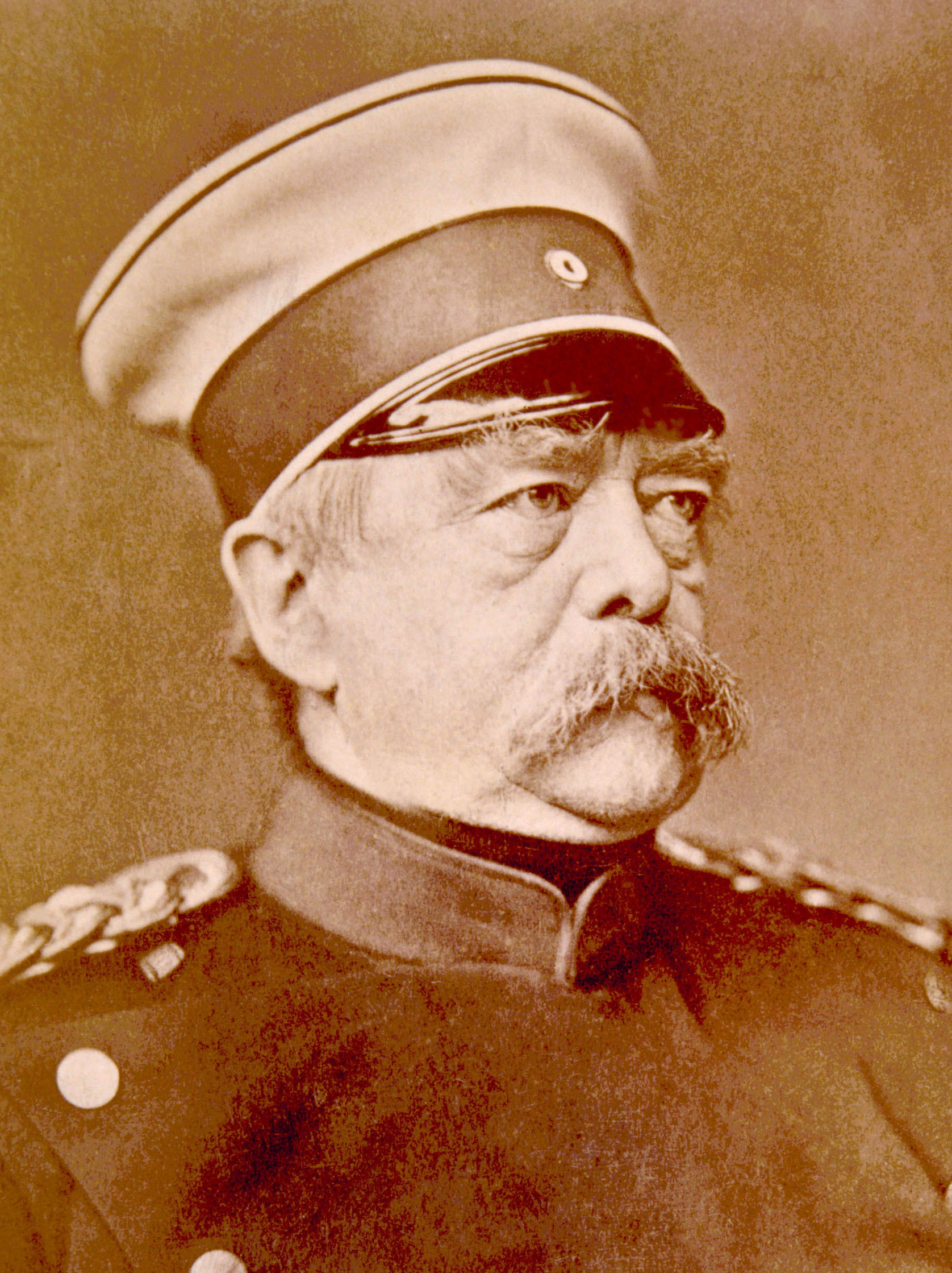 Otto von. Отто фон бисмарк (1815-1898). Отто фон бисмарк Железный канцлер. Отто Эдуард Леопольд фон бисмарк. Отто фон бисмарк фото.