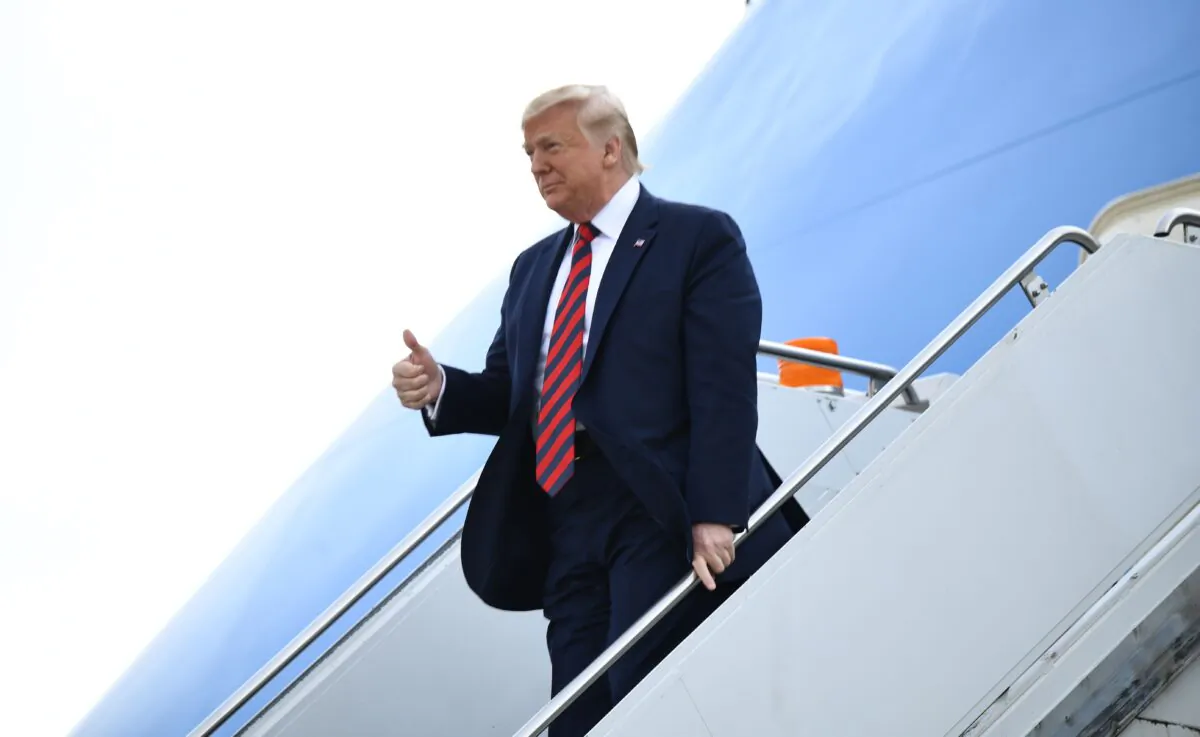 U.S. President Donald Trump arrives at Chicago O'Hare Airport on Oct. 28, 2019 in Chicago, Ill.(Brendan Smialowski/AFP via Getty Images)