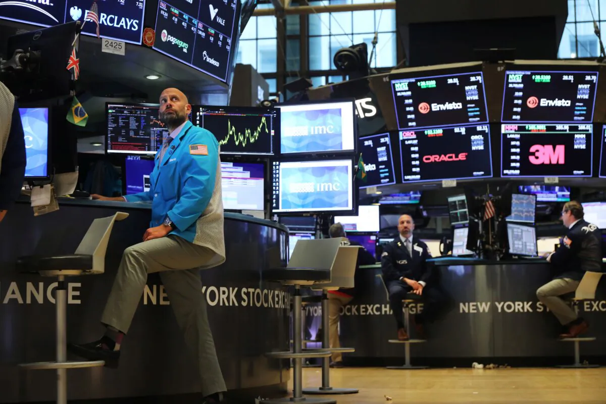 Traders work on the floor of the New York Stock Exchange (NYSE) in New York City on September 18, 2019. (Spencer Platt/Getty Images)