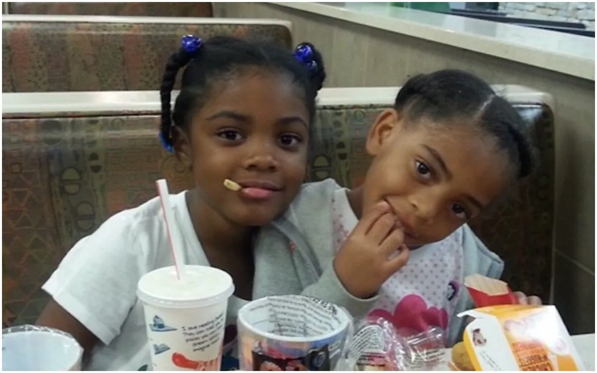 (L) 10-year-old Makayla Roberts and (R) 8-year-old Hannah Marshall. (San Miguel Sheriff Office)