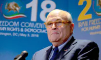 Trump Lawyer Giuliani Hires Watergate Prosecutor to Represent Him in Impeachment Inquiry