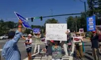 Atlanta Tea Party Protests Democratic Congresswoman Over Impeachment of Trump