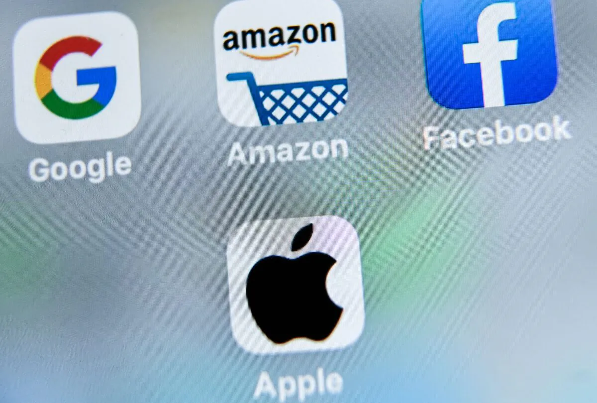 Apple logo application (down C) is displayed on a tablet in Lille, France, on Aug. 28, 2019. (Denis Charlet/AFP/Getty Images)