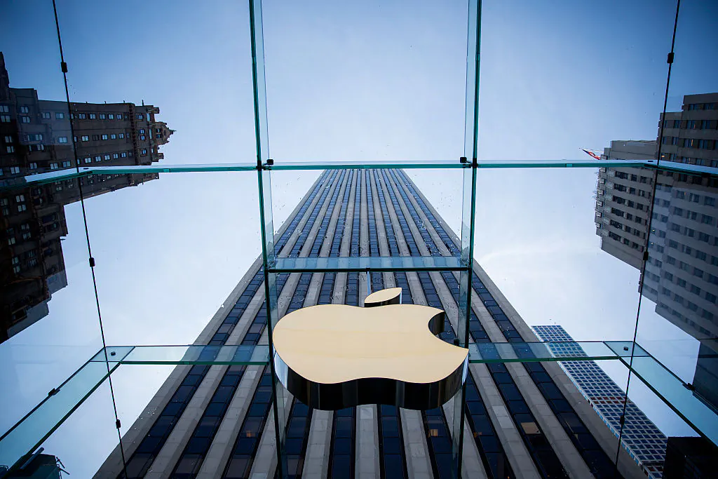 The Apple logo is displayed at the Apple Store on Fifth Avenue in New York on June 17, 2015. (Eric Thayer/Getty Images)