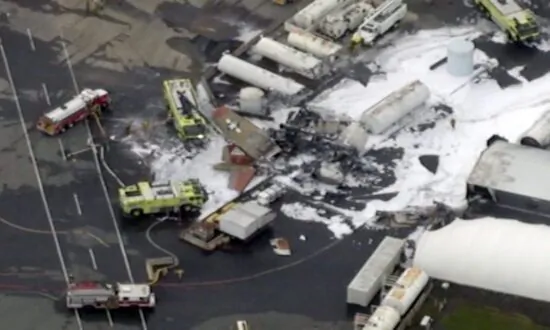 All 7 Victims Killed in B-17 Crash Identified