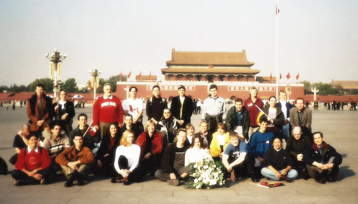(The Journey to Tiananmen)
