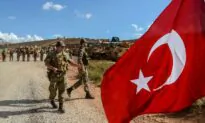 US Pulls Troops Clear of Turkish Offensive in Syria, Hands Over Burden of ISIS Prisoners