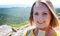 Dying Teacher Pens Own Obituary to Ease Pain for Her Family